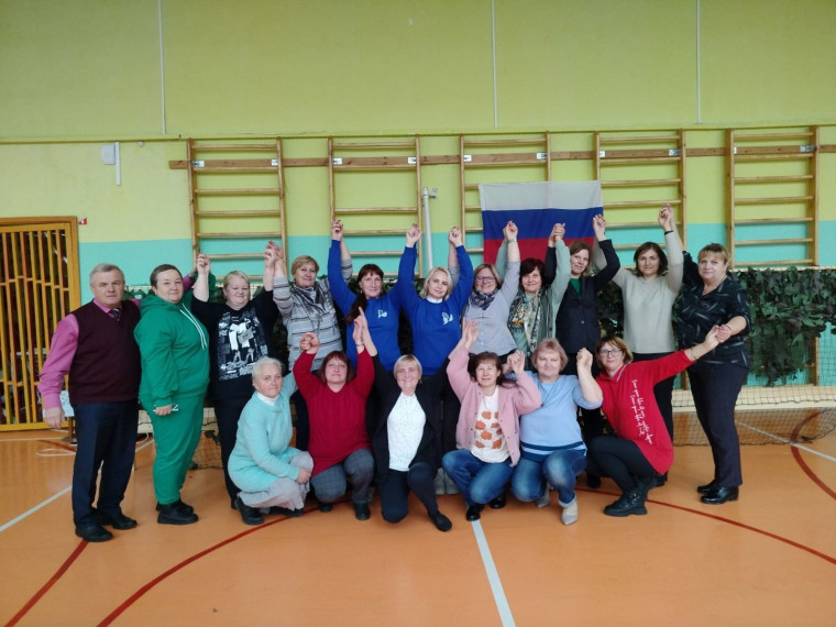 Ко Дню народного единства организована районная акция по плетению маскировочных сетей «СВОими руками Zа единство России»!.